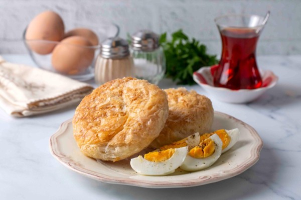 A Taste of the Aegean: What to Eat and Drink on Your Tour