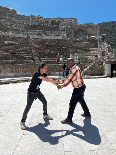 La Guía del Viajero Inteligente: Por qué noviembre es el mejor momento para visitar Éfeso y el Egeo