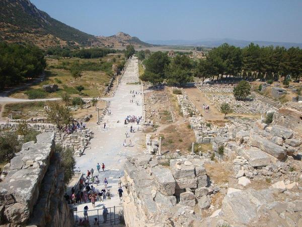 ?Por que El Primevera es tiempo perfecto para visitar La Ciudad Antigua de Efeso?