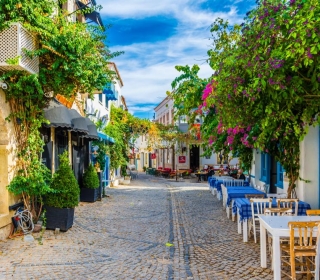 Izmir Alacati Transfer – Izmir Vito Rental with Driver