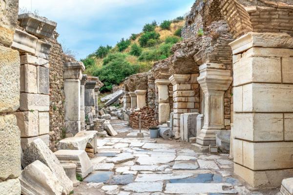 Why Spring is the Perfect Time to Visit the Ancient City of Ephesus